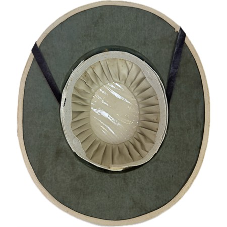 Casco Coloniale Regio Esercito – Casco Originale Anni 1940 con Fregio Replica  in Reenactment