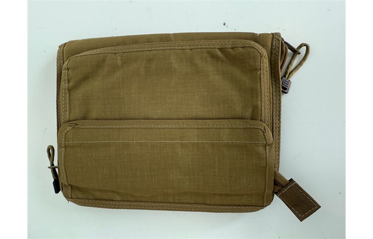  Organizer Militare Multiuso per Tablet e Documenti  