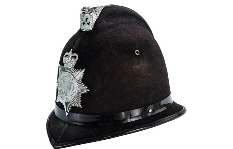  Casco Polizia Regno Unito 2 