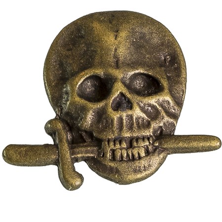 teschio con pugnale fra i denti