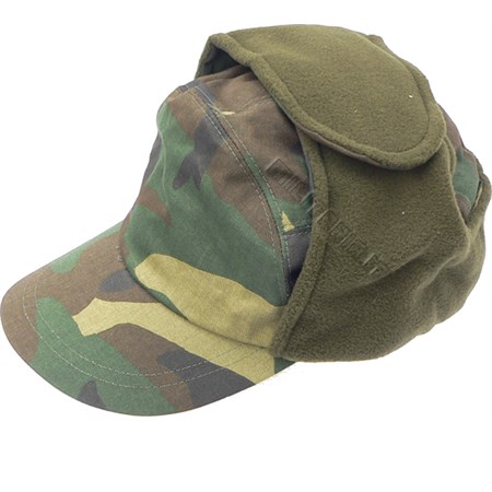  Cappello Invernale Woodland In Pile  in Abbigliamento Militare